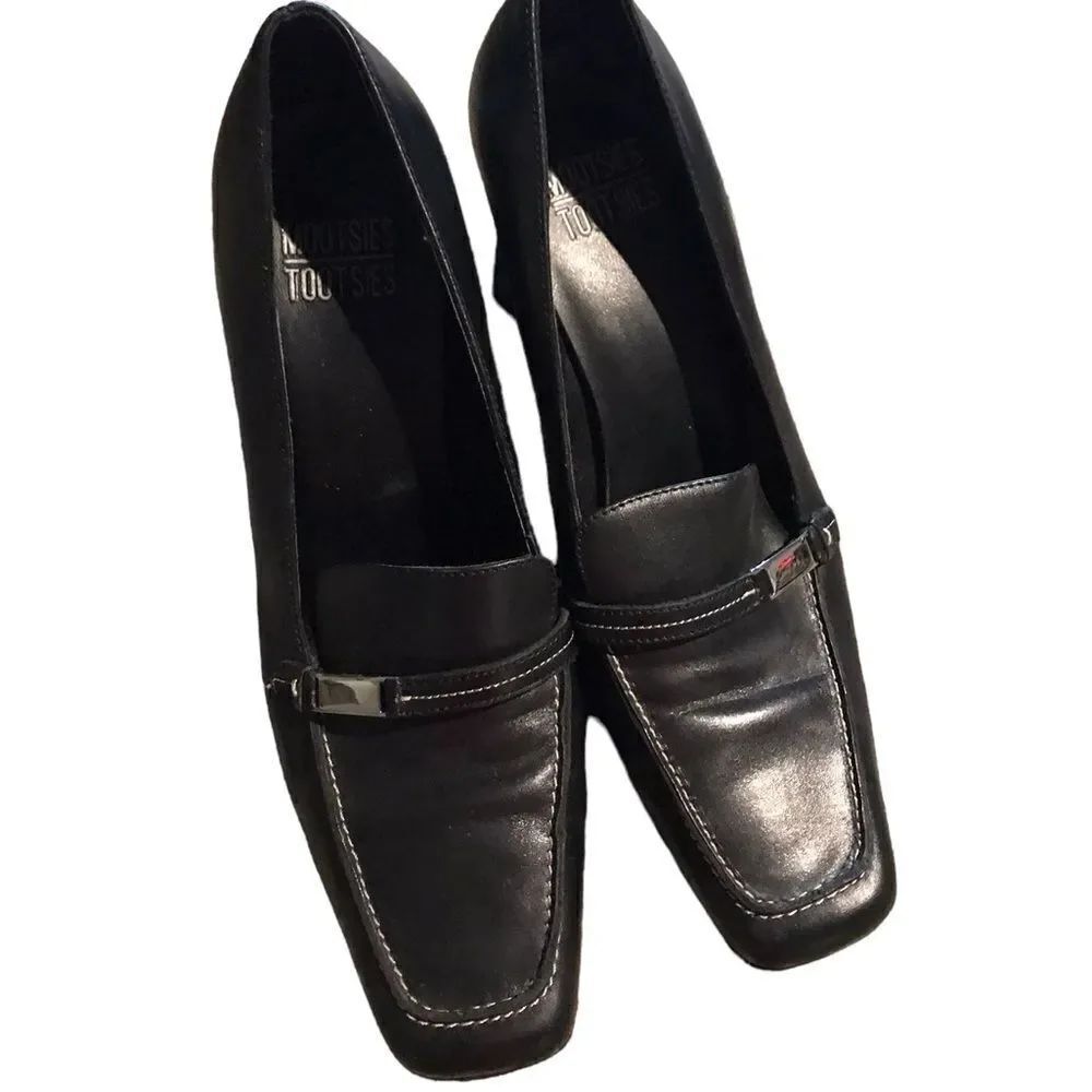 Mootske Tootsie heeled loafers excellent condition size 9 see pics